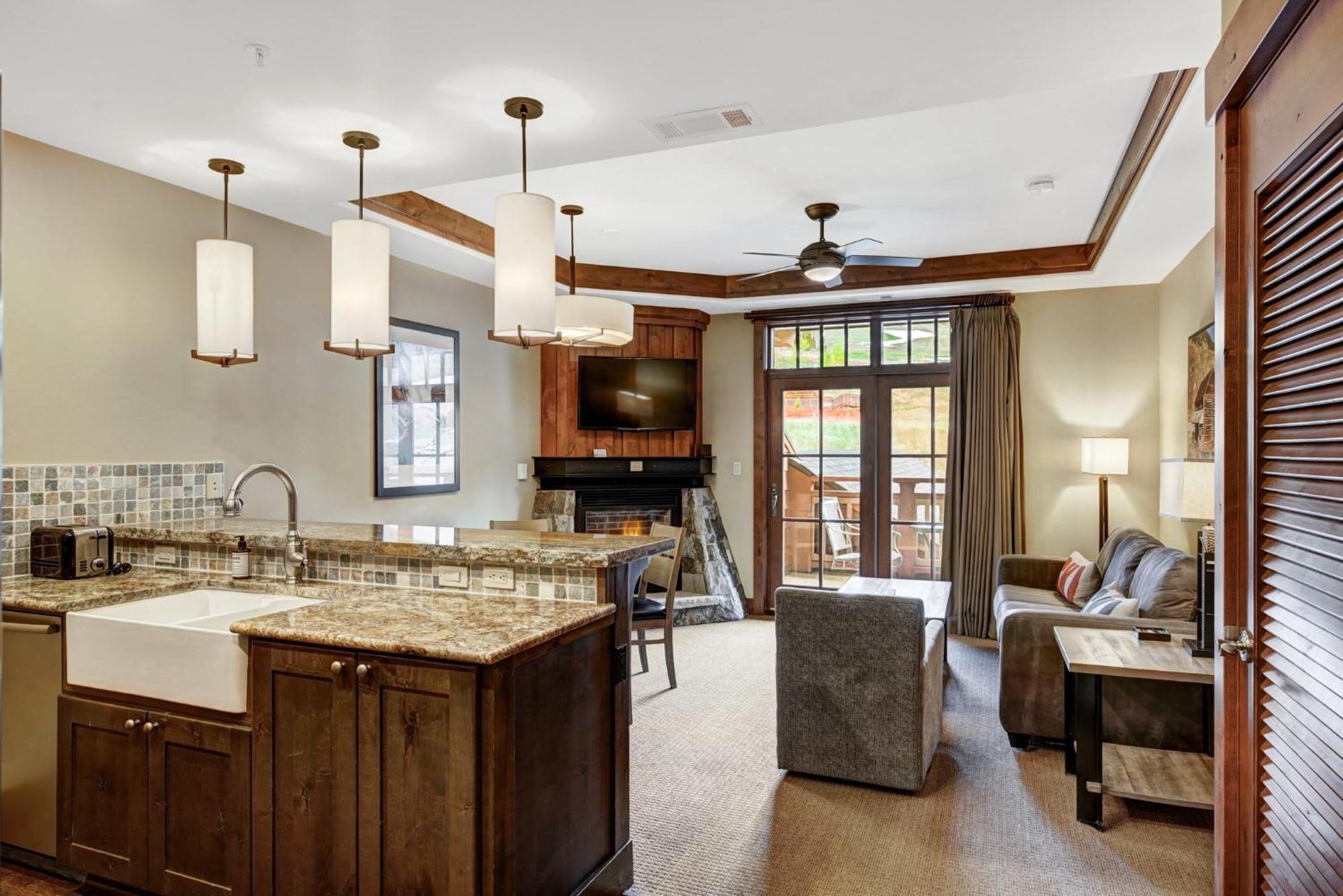 One Ski Hill, A Rockresort Breckenridge Exterior photo